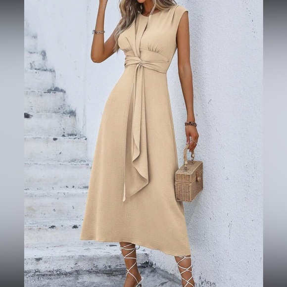 Luxe classic tie front A-lime dress - Picture 5 of 7